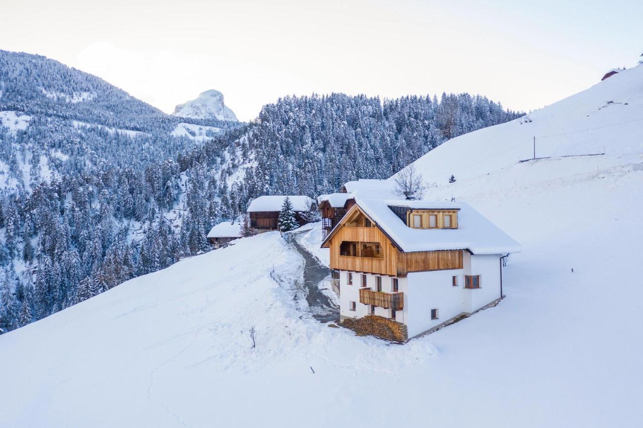 Ciasa Funtanies Puetia Appartement Sankt Martin im Turm Buitenkant foto